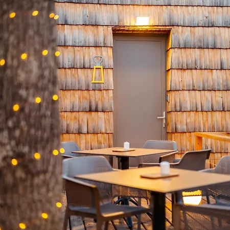 リゾート Pazar Homes *