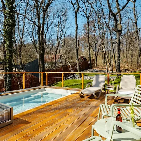 Resort Pazar Homes Zánka