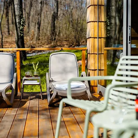 リゾート Pazar Homes